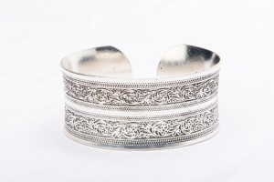 Columbus Ohio Product Photographer Peace Love Bling Bracelet